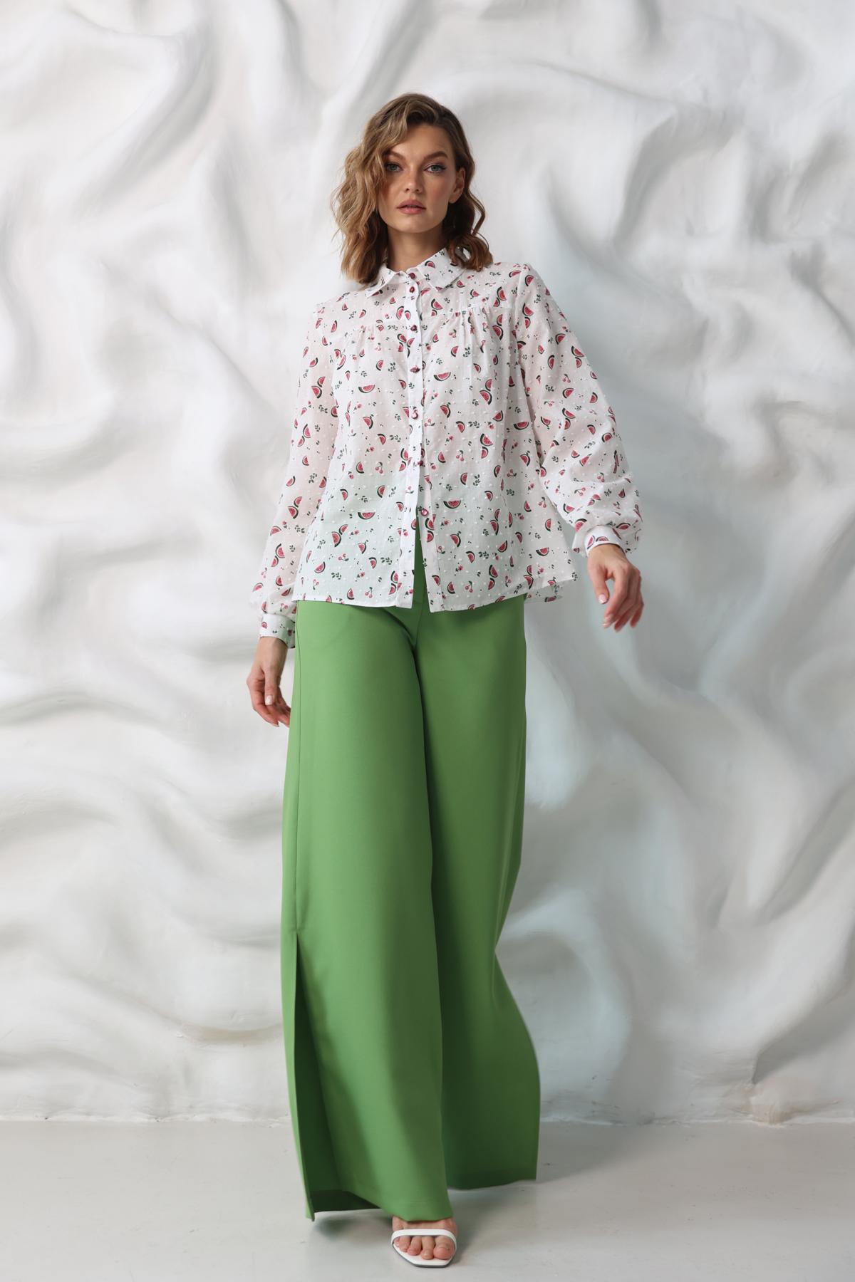 Брюки-палаццо с разрезами