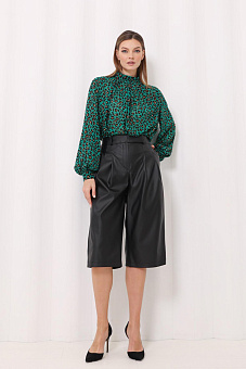 Шорты брючные из экокожи