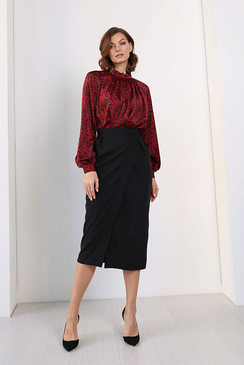 Юбка на запах с защипами на талии