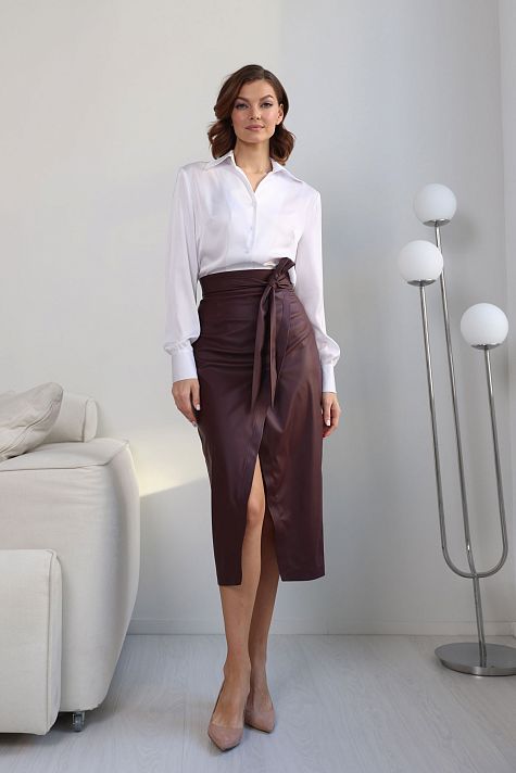 Юбка из экокожи с поясом