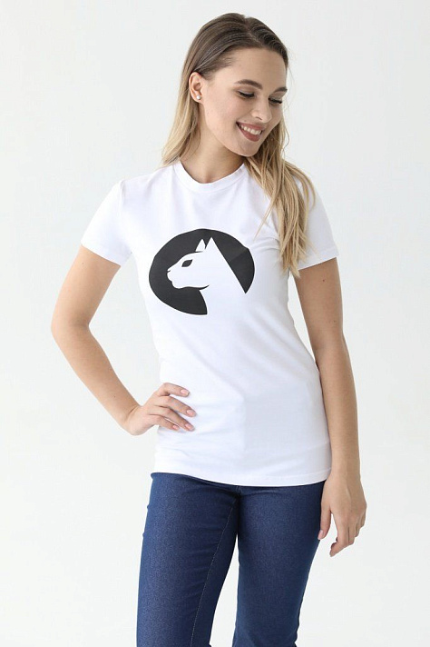 Футболка с логотипом