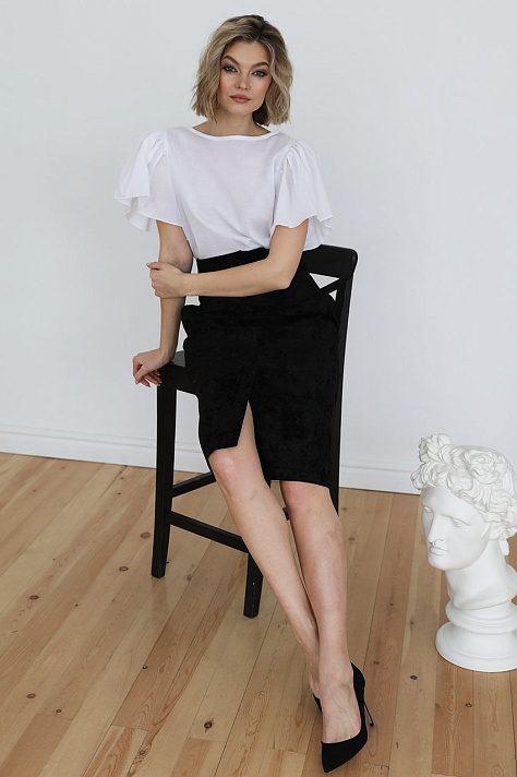 Юбка из вельвета с разрезом по переду