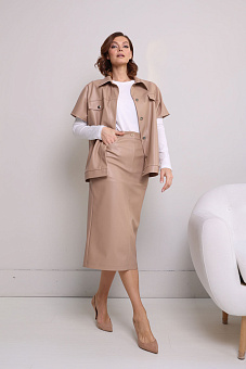 Жилет из экокожи