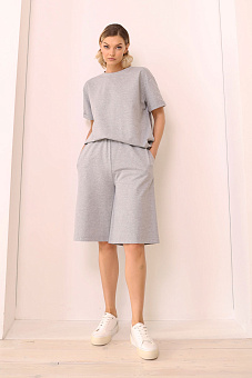 Спортивные шорты