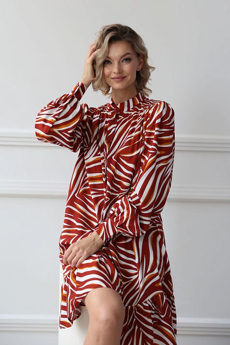 Платье-рубашка с длинным рукавом и оборкой