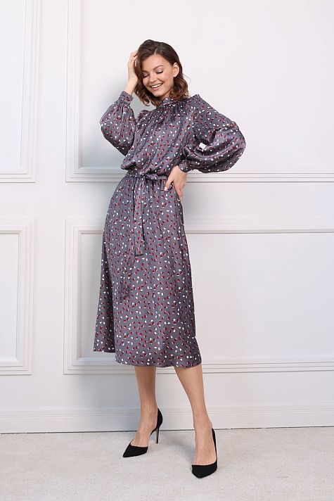 Платье миди из шёлка с юбкой трапеция Платье миди из шёлка с юбкой трапеция