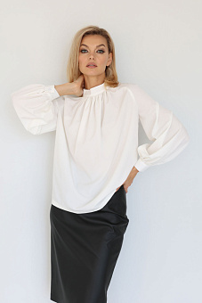 Блузка со сборкой