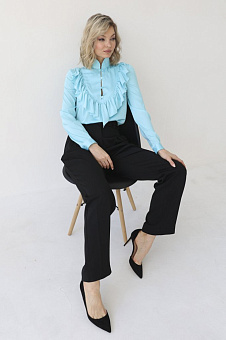 Блузка с оборкой