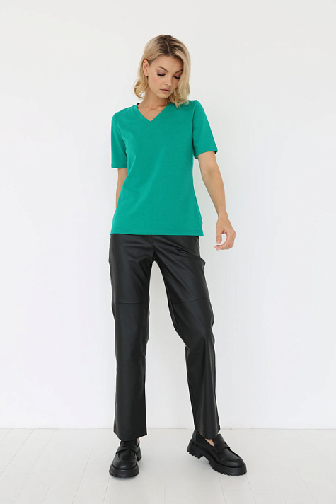 Футболка с V-образным вырезом Футболка с V-образным вырезом