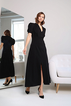 Платье с разрезом